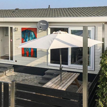De Flierefluiter Villa Sint-Annaland Buitenkant foto